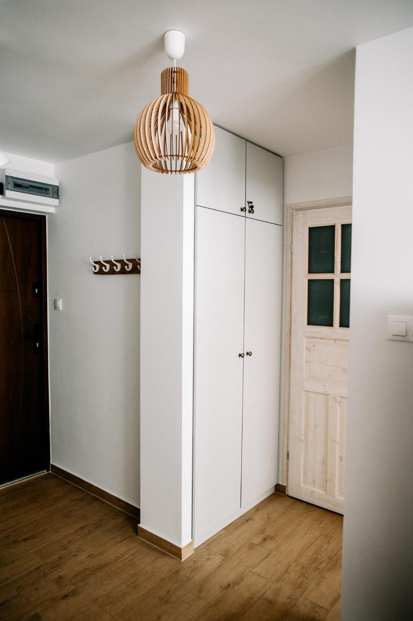 Apartament Antrakt イェレニャ・グーラ エクステリア 写真